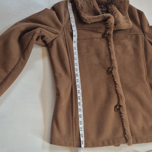 Jones New York Brown Teddy Jacket with Plush Trim - Picture 8 of 10